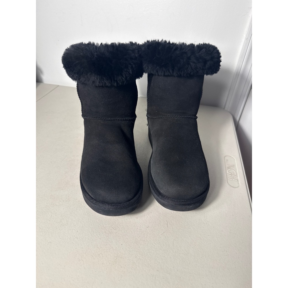 UGG Classic Short II Black Suede Sheepskin Boots 5825 Womens 9